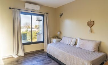 Casa en Venta, 5 Ambientes, en Barrio Haras de Santa Maria, Loma Verde, Escobar, GBA Norte