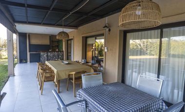 Casa en Venta, 5 Ambientes, en Barrio Haras de Santa Maria, Loma Verde, Escobar, GBA Norte