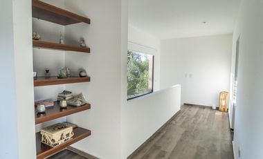 Casa en Venta, 5 Ambientes, en Barrio Haras de Santa Maria, Loma Verde, Escobar, GBA Norte