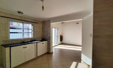 Casa en  Loteo Manso, Plottier.