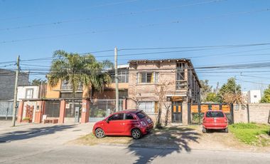 Casa Venta 6 dúplex multifamiliar renta o empresa de oficinas, oportunidad Permuta en la costa