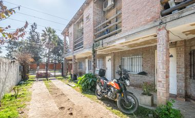 Casa Venta 6 dúplex multifamiliar renta o empresa de oficinas, oportunidad Permuta en la costa