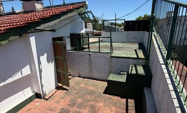 Casa 5 amb con cochera y local