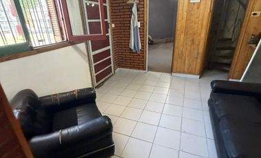 Casa 5 amb con cochera y local