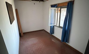 Casa 5 amb con cochera y local