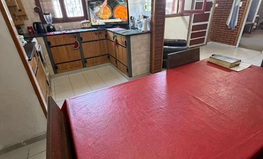 Casa 5 amb con cochera y local