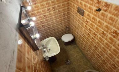 Casa 5 amb con cochera y local