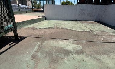 Casa 5 amb con cochera y local