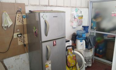 PH interno por pasillo de 2 ambientes  con patio. Muy buena ubicación. Lomas de Zamora E.