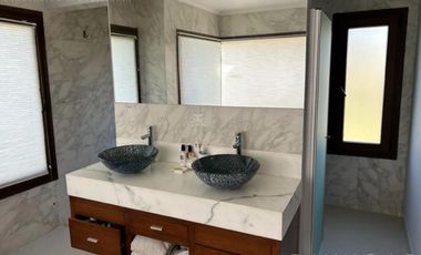 Venta - Casa en Abril Club De Campo - Berazategui