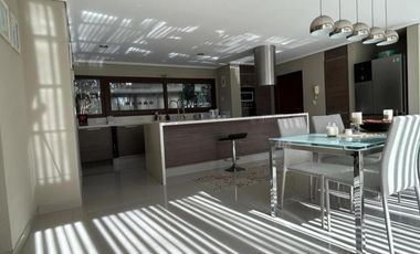 Venta - Casa en Abril Club De Campo - Berazategui