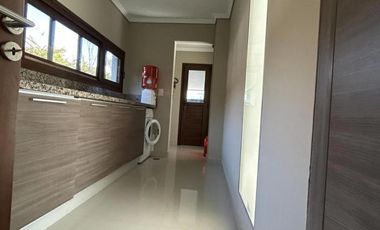 Venta - Casa en Abril Club De Campo - Berazategui