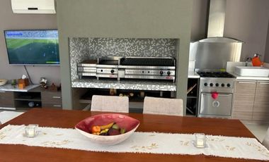 Venta - Casa en Abril Club De Campo - Berazategui