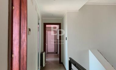 CASA en ALTOS DEL SAUCE - Irlanda & Pje Belgica