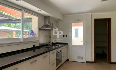 CASA en ALTOS DEL SAUCE - Irlanda & Pje Belgica