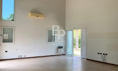 CASA en ALTOS DEL SAUCE - Irlanda & Pje Belgica