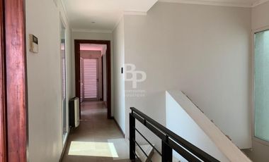 CASA en ALTOS DEL SAUCE - Irlanda & Pje Belgica
