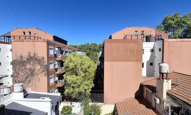 Departamento 2 ambientes en venta en San Isidro