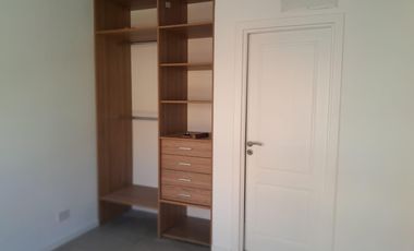 Departamento 2 ambientes en venta en San Isidro