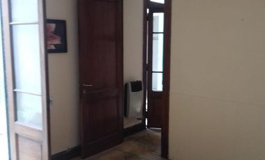 VENTA / ALQUILER PROFESIONAL. Casa 4 ambientes - ZONA ALDREY