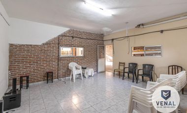 Venta Casa en Campa centro ¡Oportunidad! 6 ambientes 2 dormitorios cochera ¡Apto Crédito!
