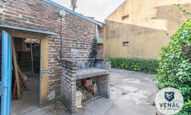 Venta Casa en Campa centro ¡Oportunidad! 6 ambientes 2 dormitorios cochera ¡Apto Crédito!