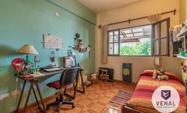 Venta Casa en Campa centro ¡Oportunidad! 6 ambientes 2 dormitorios cochera ¡Apto Crédito!