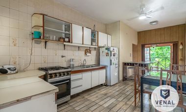 Venta Casa en Campa centro ¡Oportunidad! 6 ambientes 2 dormitorios cochera ¡Apto Crédito!