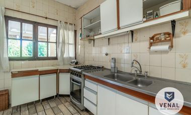Venta Casa en Campa centro ¡Oportunidad! 6 ambientes 2 dormitorios cochera ¡Apto Crédito!