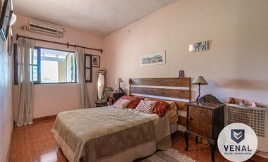 Venta Casa en Campa centro ¡Oportunidad! 6 ambientes 2 dormitorios cochera ¡Apto Crédito!