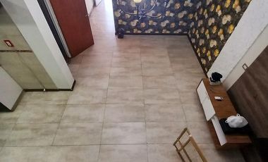 Venta Casa con local, tres dormitorios, parrilla. Molina 2400