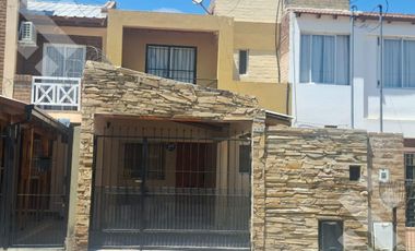 Alquiler duplex 2 dormitorios con deposito / quincho. Confluencia rural. Neuquen