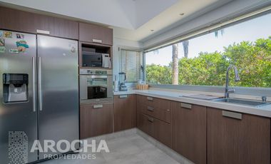 Venta casa Nuevo quilmes al canal  4 dormitorios