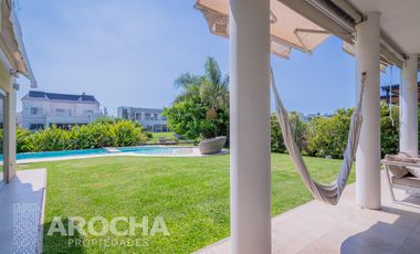 Venta casa Nuevo quilmes al canal  4 dormitorios