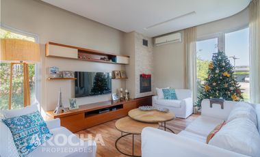 Venta casa Nuevo quilmes al canal  4 dormitorios