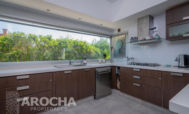 Venta casa Nuevo quilmes al canal  4 dormitorios