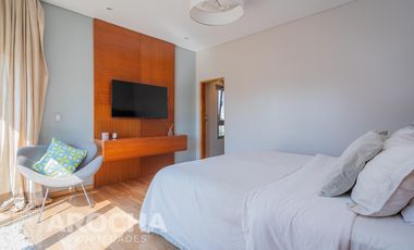 Venta casa Nuevo quilmes al canal  4 dormitorios