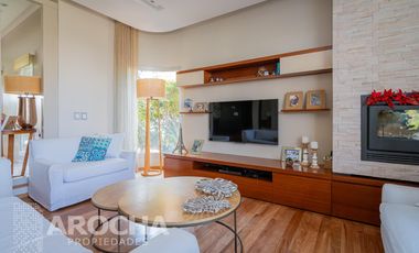 Venta casa Nuevo quilmes al canal  4 dormitorios