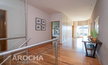 Venta casa Nuevo quilmes al canal  4 dormitorios