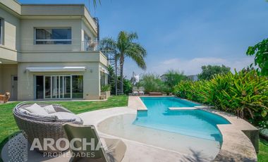 Venta casa Nuevo quilmes al canal  4 dormitorios