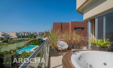 Venta casa Nuevo quilmes al canal  4 dormitorios