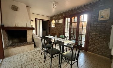 VENTA CHALET 3 DORMITORIOS EN ROLDAN