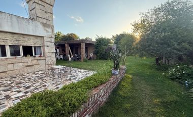 VENTA CHALET 3 DORMITORIOS EN ROLDAN