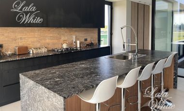 Casa con pileta en venta - La Providencia Country Club, Canning, Ezeiza