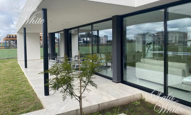 Casa con pileta en venta - La Providencia Country Club, Canning, Ezeiza
