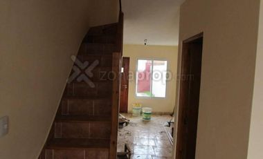 TRIPLEX EN VENTA DE 4 AMBIENTES EN SAN BERNARDO CON COCHERA OPORTUNIDAD