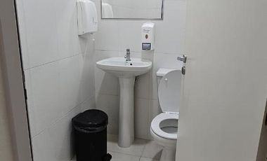 Alquiler de 8 Consultorios, patios internos, recepción, A ESTRENAR!!!!!