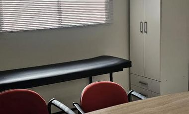 Alquiler de 8 Consultorios, patios internos, recepción, A ESTRENAR!!!!!