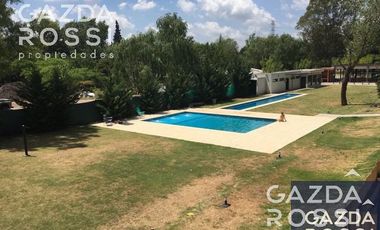 Impecable departamento en Planta baja con parrilla propia y piscina en Complejo Las Cavas