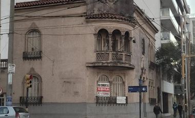 Casa Uso Comercial - General Paz